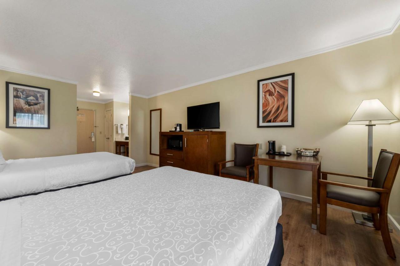 קרסנט סיטי Best Western Plus Northwoods Inn מראה חיצוני תמונה